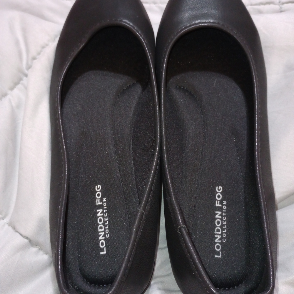 London Fog Women's Black Flats